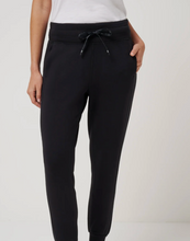 Load image into Gallery viewer, Travis Mathew Skyloft Jogger