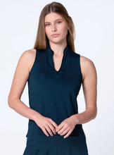 Load image into Gallery viewer, Lucky in Love Placket S/L
